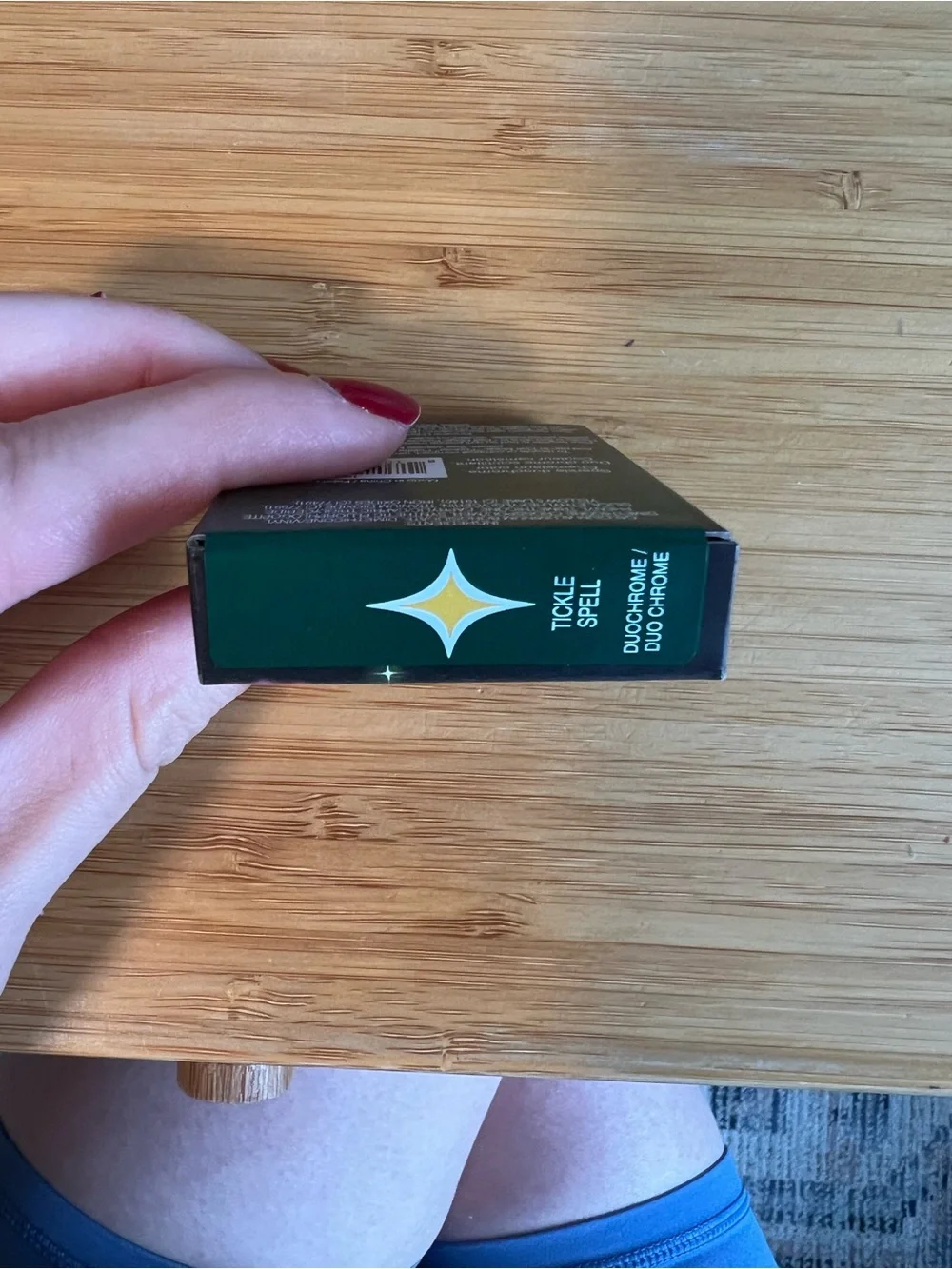 Half Magic eyeshadow single - Tickle spell